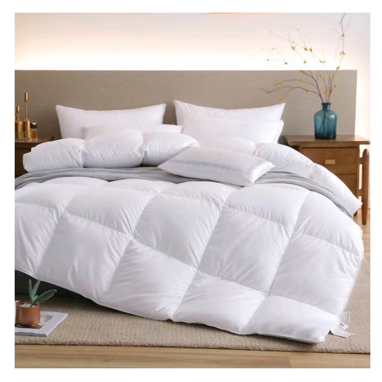 HOTEL QUILT DOONA - 400 GSM, QUEEN SIZE